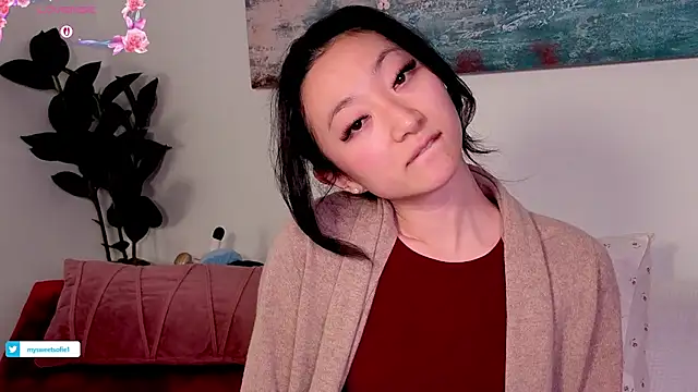 Snapshot of MySweetSofie chatting on 01-09-26, 10:49 MySweetSofie online show from 01-09-26, 10:49