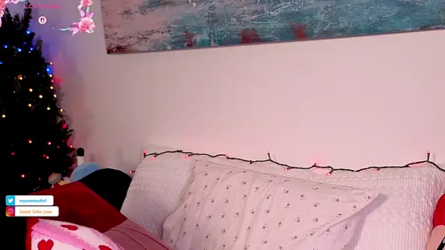 Snapshot of MySweetSofie chatting on 12-22-25, 11:16 MySweetSofie online show from 12-22-25, 11:16
