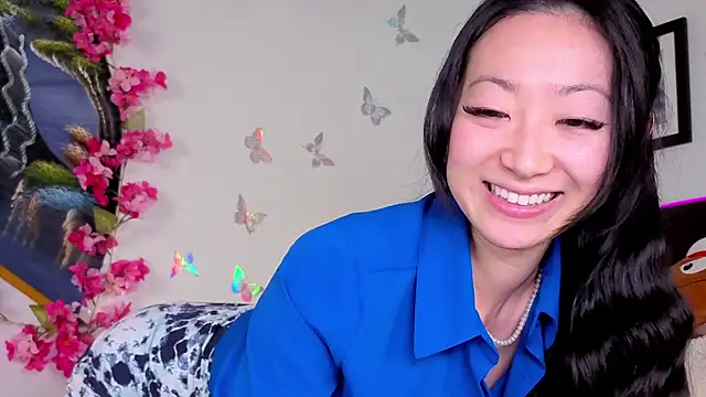 Snapshot of MySweetSofie chatting on 09-18-25, 06:00 MySweetSofie online show from 09-18-25, 06:00