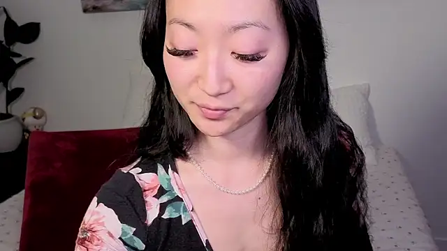 Snapshot of MySweetSofie chatting on 10-08-25, 09:48 MySweetSofie online show from 10-08-25, 09:48