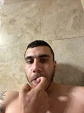 Snapshot of skinnyarab1995 chatting on 06-19-26, 11:20 skinnyarab1995 online show from 06-19-26, 11:20