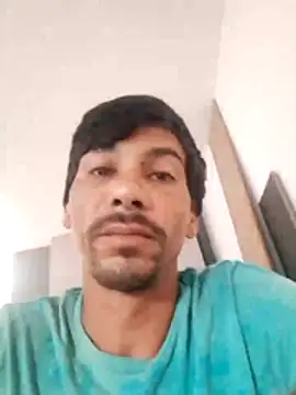 Snapshot of Dnyelguevara92 chatting on 06-26-26, 03:40 Dnyelguevara92 online show from 06-26-26, 03:40