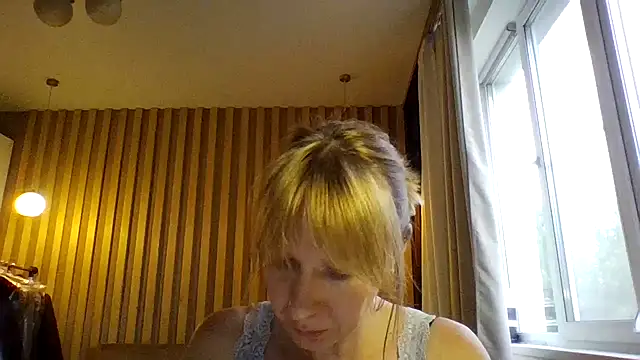 Snapshot of Deloriada chatting on 07-29-26, 09:08 Deloriada online show from 07-29-26, 09:08