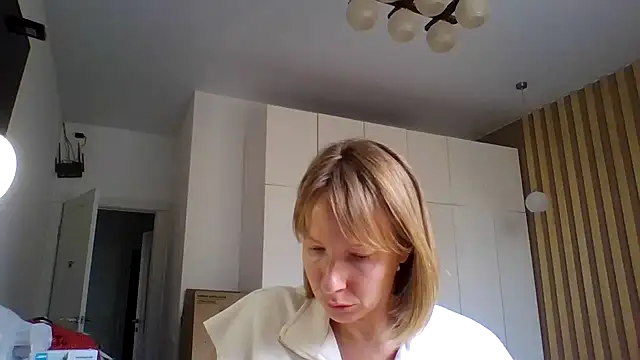 Snapshot of Deloriada chatting on 07-07-26, 04:37 Deloriada online show from 07-07-26, 04:37