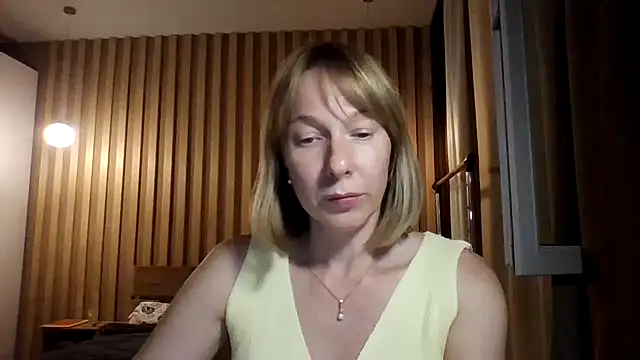 Snapshot of Deloriada chatting on 07-19-26, 03:53 Deloriada online show from 07-19-26, 03:53