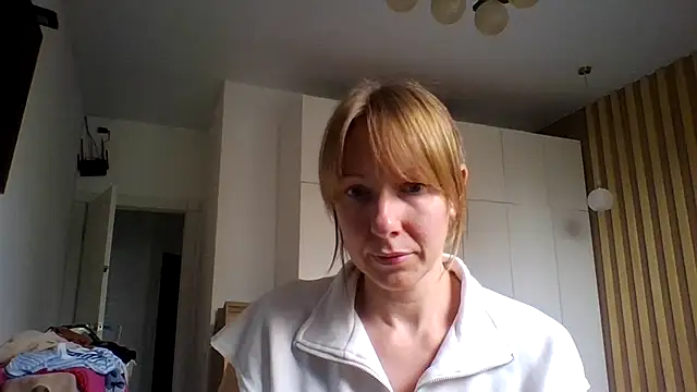 Snapshot of Deloriada chatting on 07-22-26, 06:59 Deloriada online show from 07-22-26, 06:59
