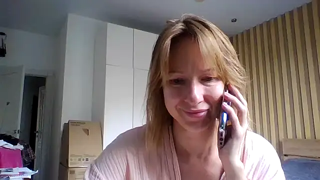 Snapshot of Deloriada chatting on 07-23-26, 07:27 Deloriada online show from 07-23-26, 07:27
