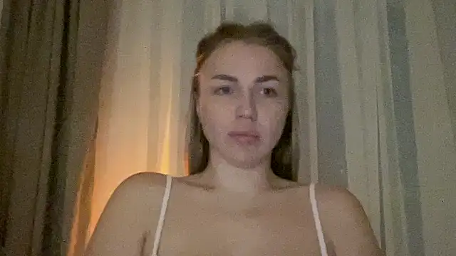 Corinnebi online show from 07-15-26, 08:27