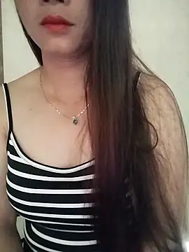 Snapshot of Nee_kitty chatting on 06-20-26, 11:54 Nee kitty online show from 06-20-26, 11:54