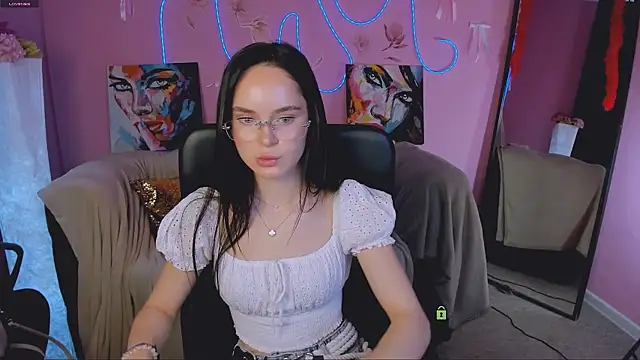 Snapshot of vanesa_lux chatting on 07-05-26, 09:05 vanesa lux online show from 07-05-26, 09:05