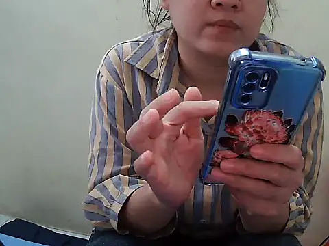 Snapshot of Mina-sesy chatting on 06-27-26, 01:22 Mina-sesy online show from 06-27-26, 01:22