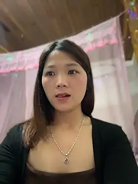 hhanni06 online show from 08-04-26, 01:37