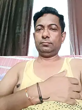 Snapshot of Anyone_143 chatting on 07-06-26, 05:03 Anyone 143 online show from 07-06-26, 05:03
