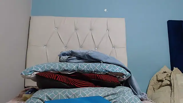 ShamilCruzXx online show from 07-16-26, 06:43
