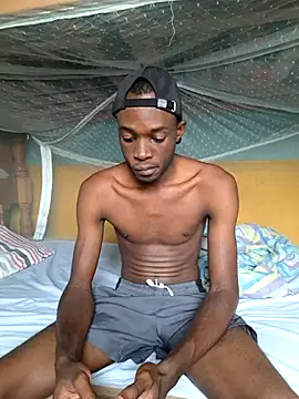 Snapshot of kairo_reign chatting on 07-22-26, 12:51 kairo reign online show from 07-22-26, 12:51