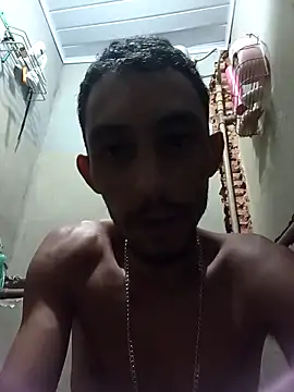 Snapshot of bruto23cm chatting on 06-20-26, 08:36 bruto23cm online show from 06-20-26, 08:36
