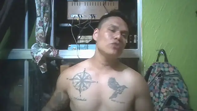 LatinoLeones online show from 07-30-26, 03:49