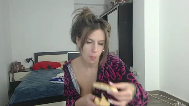 DedeSibel online show from 02-25-25, 02:37