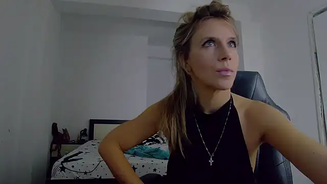 DedeSibel online show from 10-19-25, 03:48