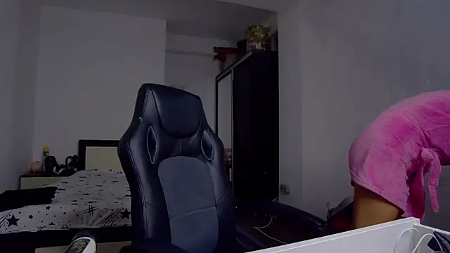 DedeSibel online show from 05-26-26, 04:38