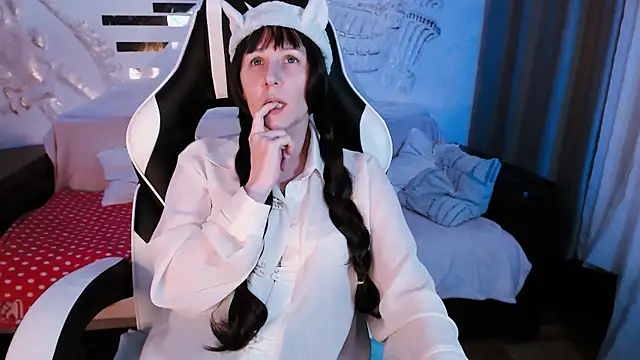 Snapshot of Angel_Eyes_Dark_Mind chatting on 07-21-26, 05:47 Angel Eyes Dark Mind online show from 07-21-26, 05:47