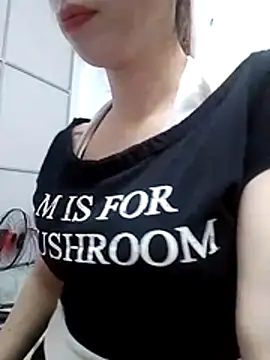Snapshot of Ola_sexyy chatting on 08-01-26, 01:25 Ola sexyy online show from 08-01-26, 01:25