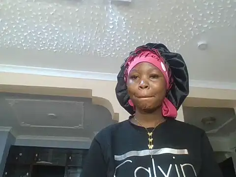 Snapshot of QueenTalisha chatting on 06-22-26, 06:38 QueenTalisha online show from 06-22-26, 06:38