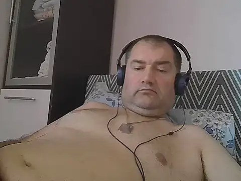 Snapshot of CristianDaniel78 chatting on 07-17-26, 05:48 CristianDaniel78 online show from 07-17-26, 05:48