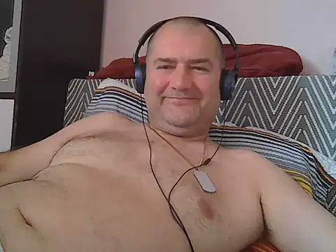 Snapshot of CristianDaniel78 chatting on 07-03-26, 08:21 CristianDaniel78 online show from 07-03-26, 08:21