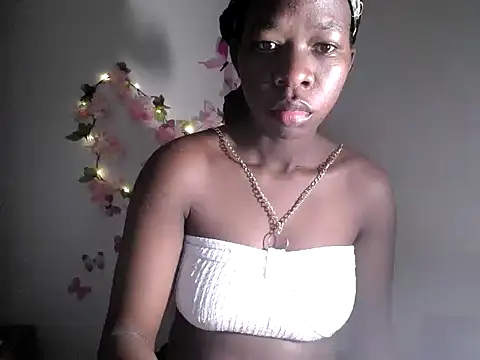 Snapshot of MaliciaRose chatting on 07-02-26, 04:35 MaliciaRose online show from 07-02-26, 04:35