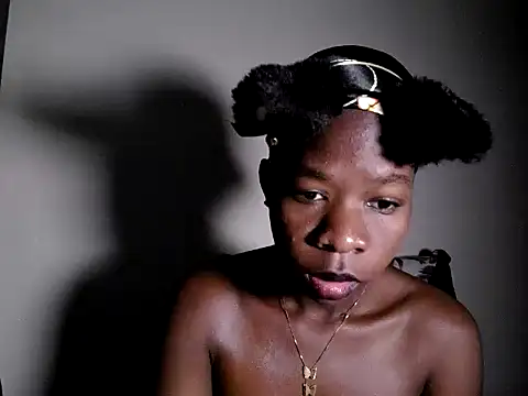 Snapshot of MaliciaRose chatting on 06-25-26, 03:17 MaliciaRose online show from 06-25-26, 03:17