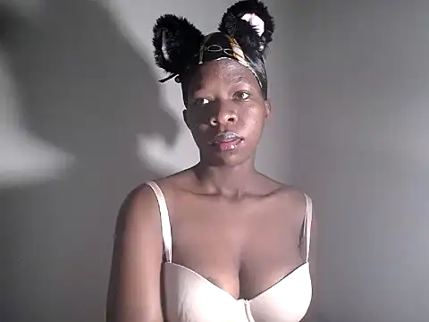 Snapshot of MaliciaRose chatting on 06-29-26, 04:50 MaliciaRose online show from 06-29-26, 04:50