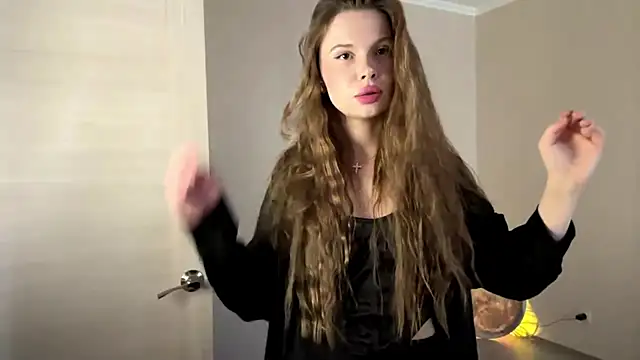 Snapshot of Monigue_Killian chatting on 06-23-26, 11:19 Monigue Killian online show from 06-23-26, 11:19