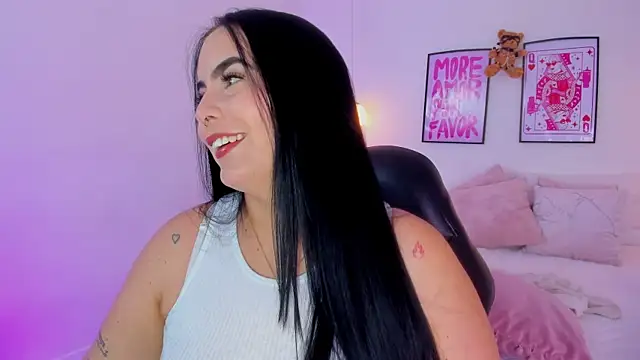 Snapshot of camilaa7 chatting on 07-06-26, 07:26 camilaa7 online show from 07-06-26, 07:26