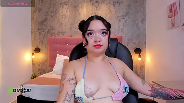 annyhills1 online show from 06-24-26, 06:12