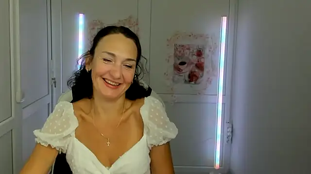 OliviaKateee online show from 06-23-26, 06:11