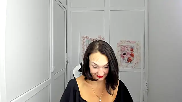 OliviaKateee online show from 07-17-26, 12:24