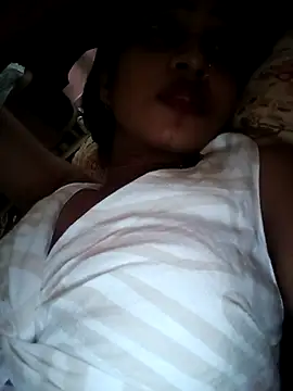 Snapshot of avii5 chatting on 07-24-26, 01:34 avii5 online show from 07-24-26, 01:34
