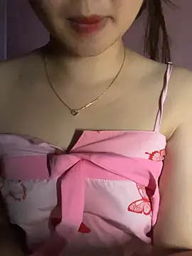 Snapshot of Dain18 chatting on 06-23-26, 05:49 Dain18 online show from 06-23-26, 05:49