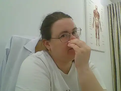 Snapshot of Tarelyn chatting on 06-22-26, 08:50 Tarelyn online show from 06-22-26, 08:50
