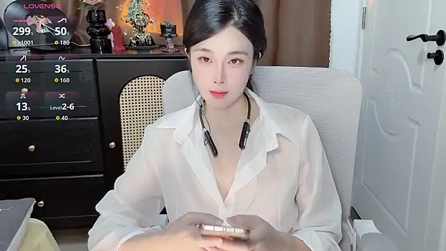 Snapshot of Guokoi chatting on 07-23-26, 02:57 Guokoi online show from 07-23-26, 02:57