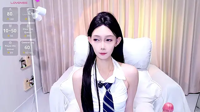 Snapshot of YangYang-0805 chatting on 07-02-26, 05:13 YangYang-0805 online show from 07-02-26, 05:13