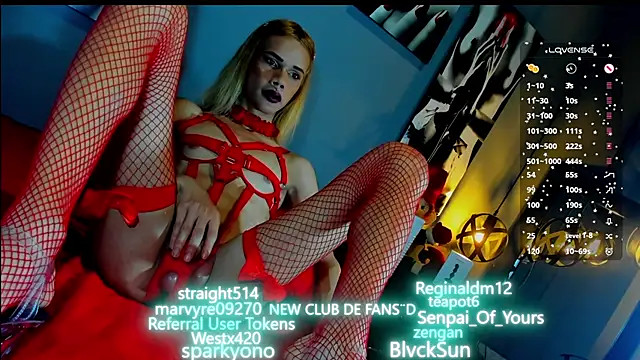 Snapshot of love_amor_ chatting on 12-24-24, 08:16 love amor online show from 12-24-24, 08:16