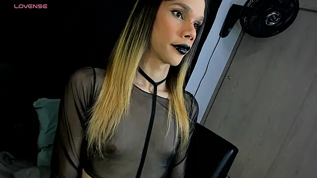 love amor  online show from 07-25-26, 01:46