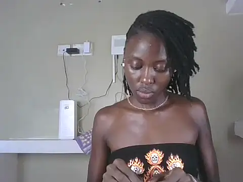Snapshot of Elsie_1 chatting on 07-02-26, 06:30 Elsie 1 online show from 07-02-26, 06:30