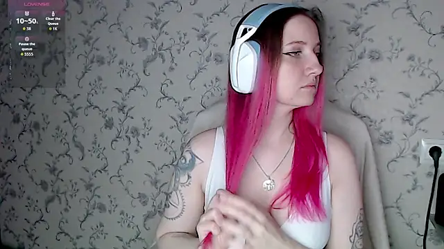 Snapshot of Tastycherrypie chatting on 08-01-26, 11:08 Tastycherrypie online show from 08-01-26, 11:08
