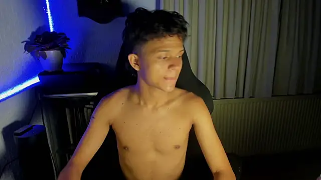 carlos 00foxx online show from 06-30-26, 02:44