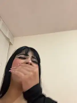 Snapshot of -Brittanny chatting on 07-21-26, 01:19 -Brittanny online show from 07-21-26, 01:19