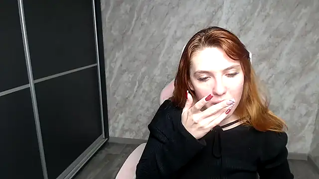 Reginasmilee online show from 01-14-26, 02:20