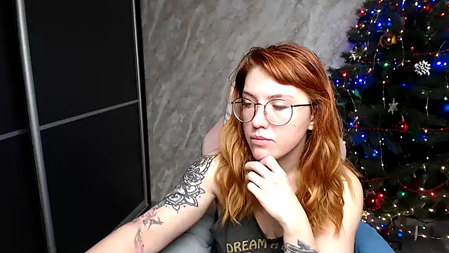 Reginasmilee online show from 12-23-25, 12:33